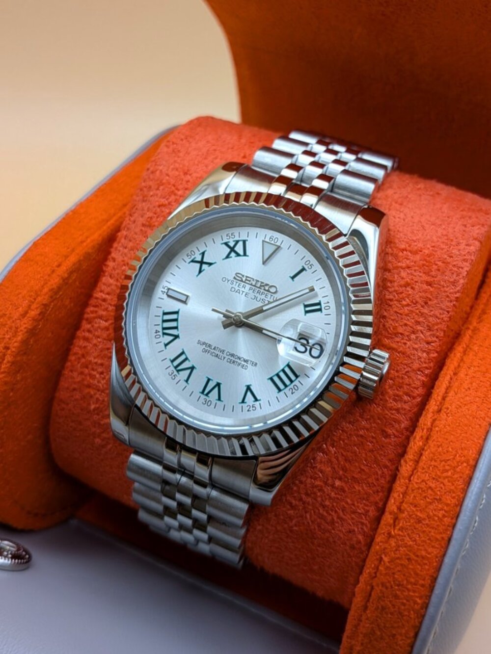 Seiko MOD | Roman Dial | NH35A automatic movement - Picture 7 of 11